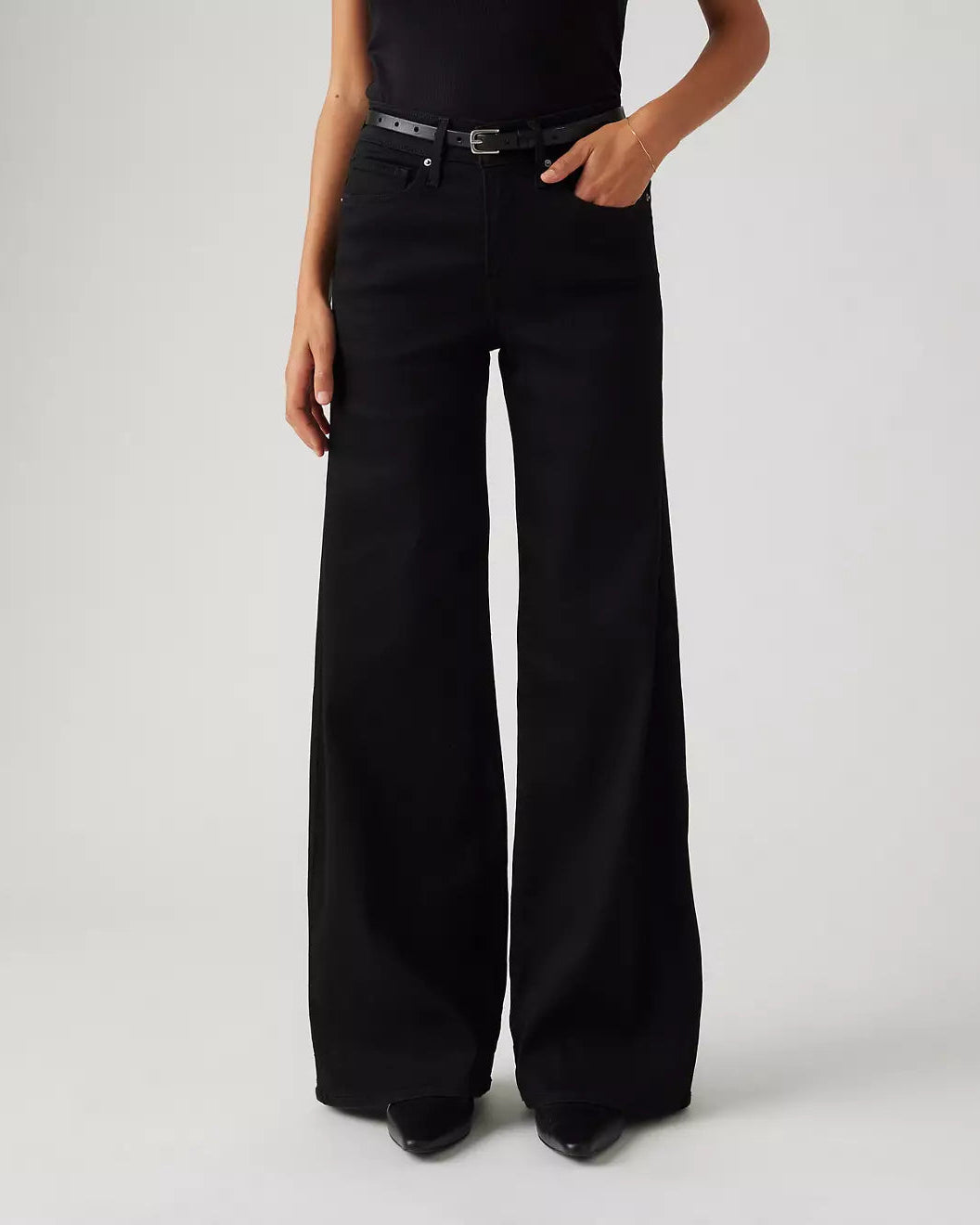 LEVI - WOMEN'S 318 SHAPING WIDE LEG JEAN