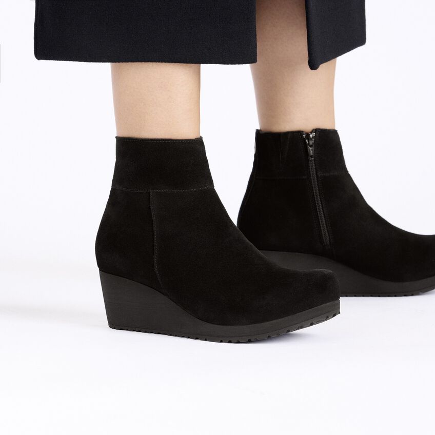 BIRKENSTOCK- WOMEN'S EBBA BOOT