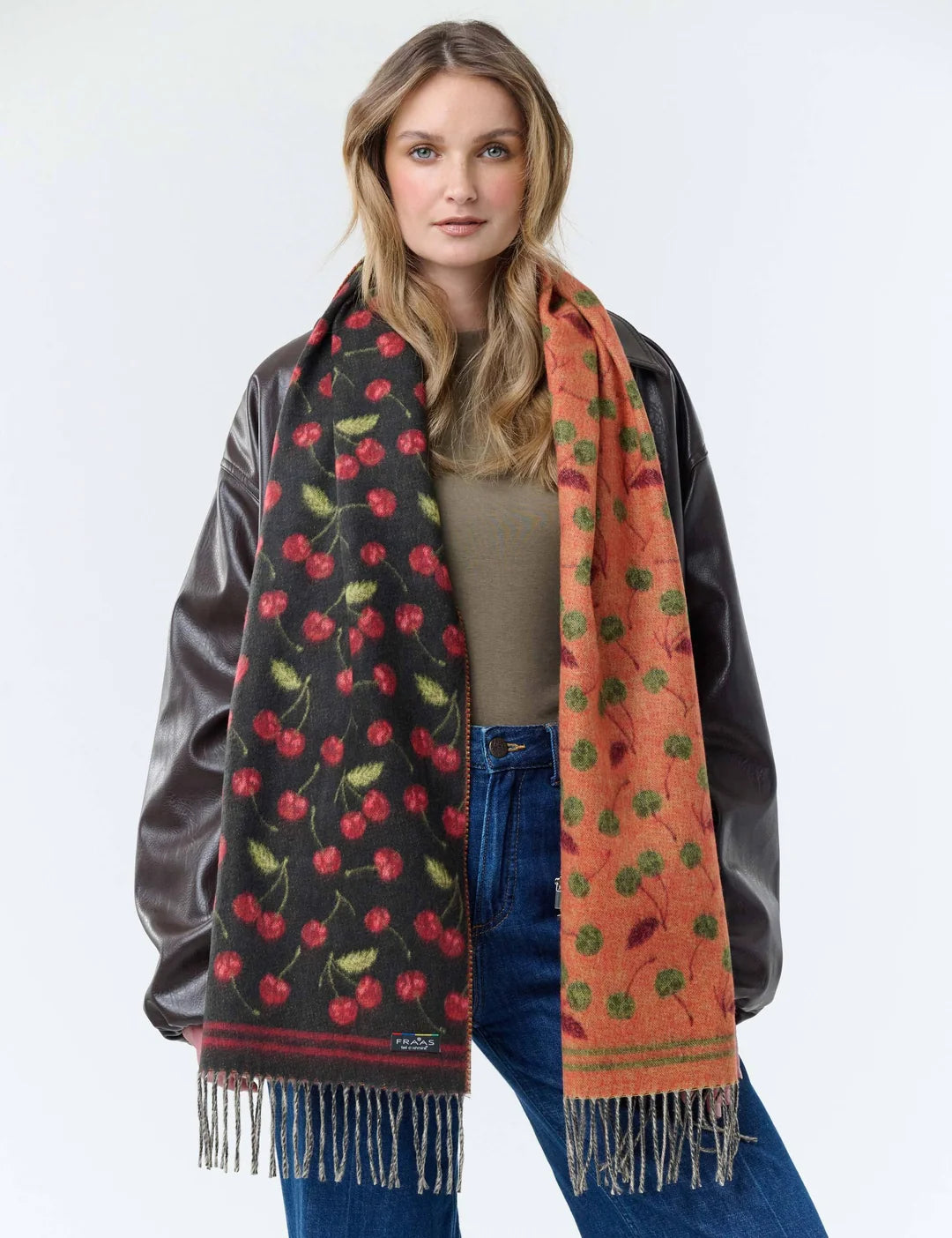 V. FRAAS - ACRYLIC SCARF 625537