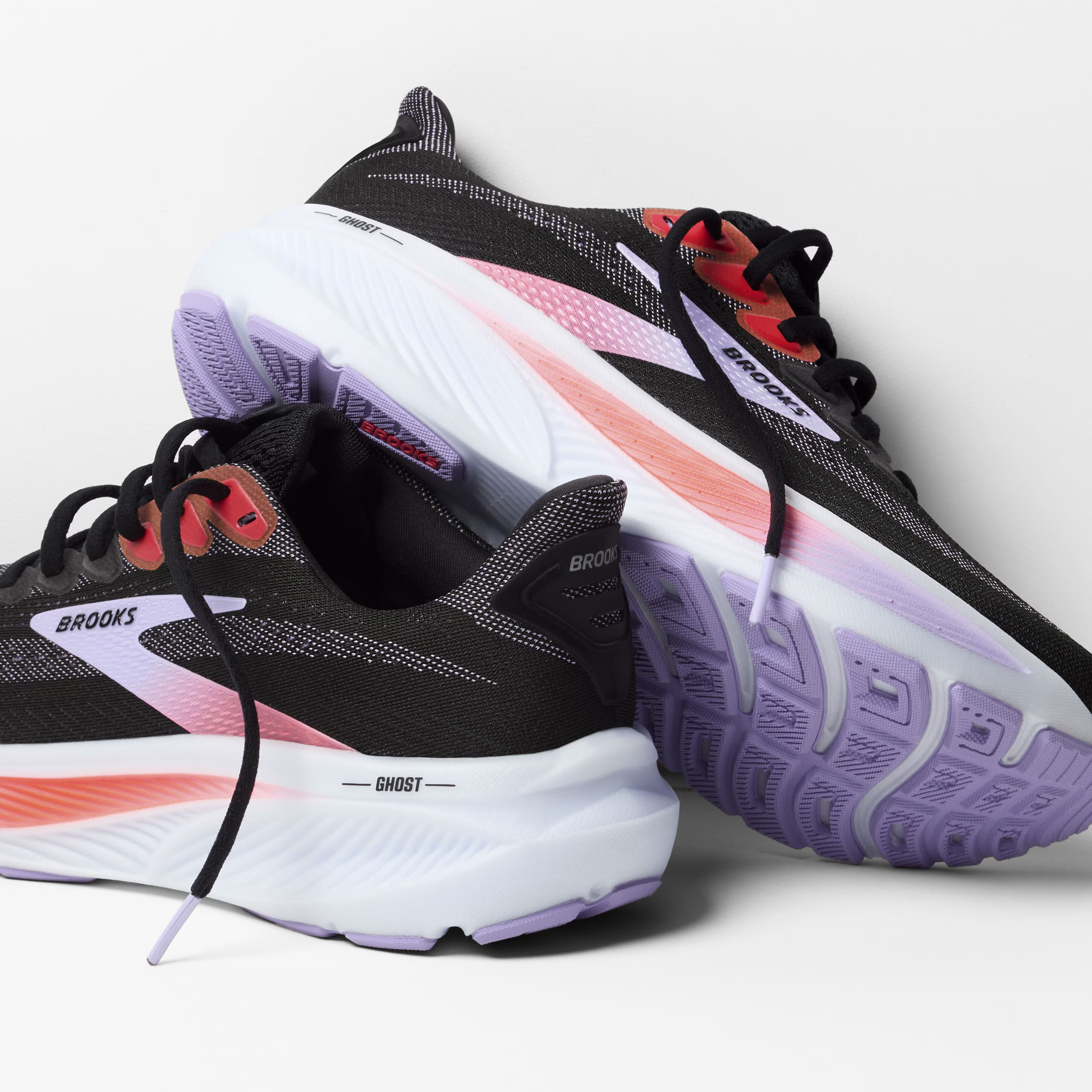 BROOKS- WOMEN'S GHOST 17 ATHLETIC SHOE