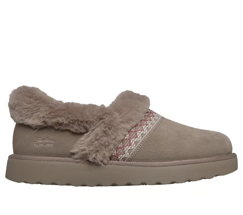 SKECHERS - WOMEN'S COZY CHATEAU - SOFT LOUNGE SLIPPER