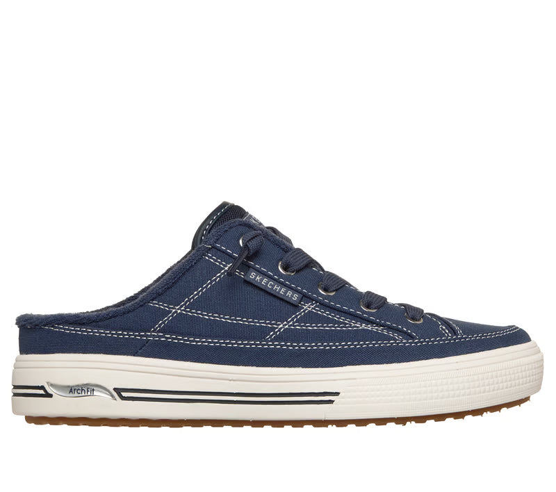SKECHERS - WOMEN'S ARCH FIT ARCADE SHOE