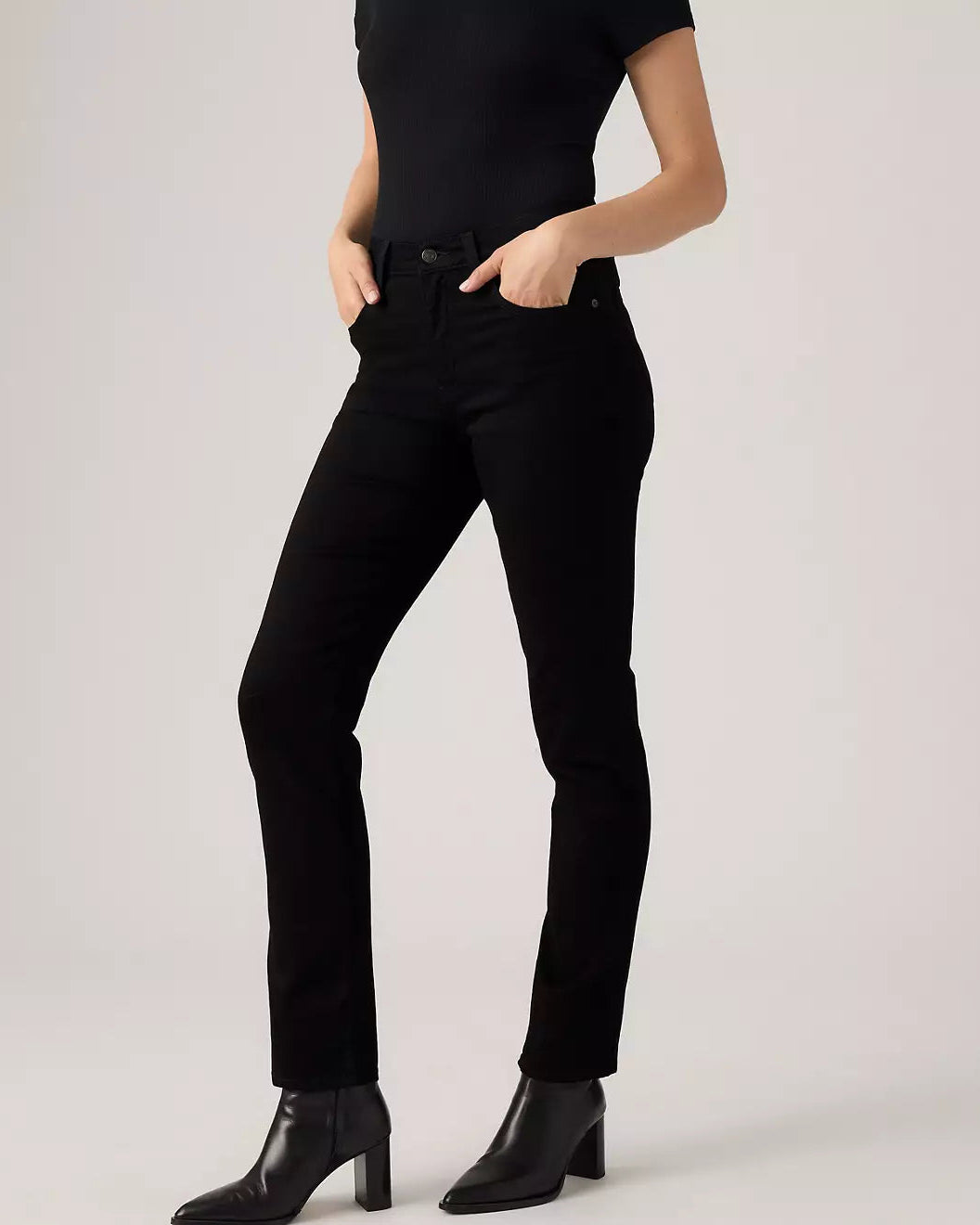 LEVI - WOMEN'S 724 HIGH RISE STRAIGHT PANT