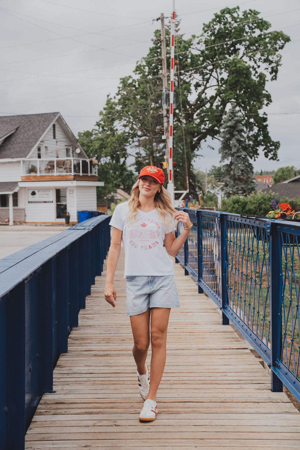 BLUE 84 - WOMEN'S BOBCAYGEON 150 V-NECK