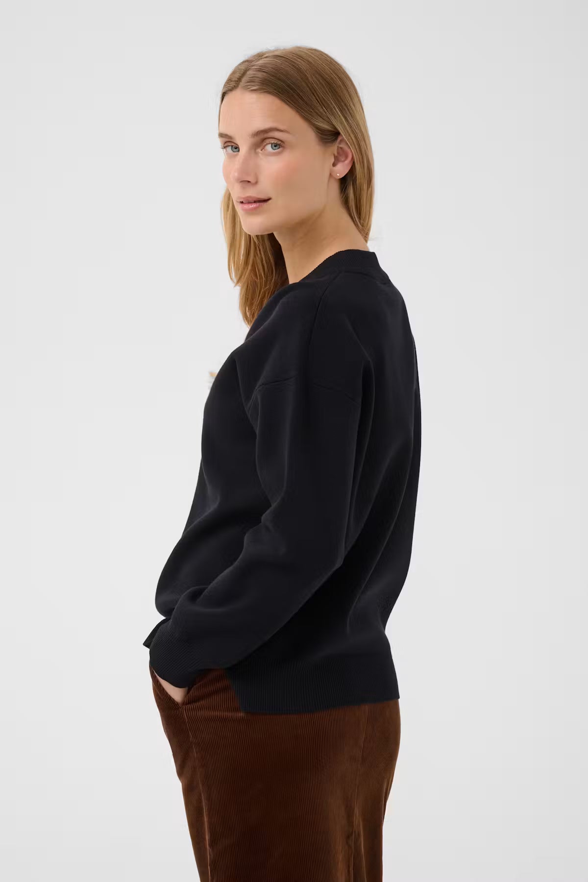 PART TWO - WOMEN'S CHANTALLYPW PULLOVER