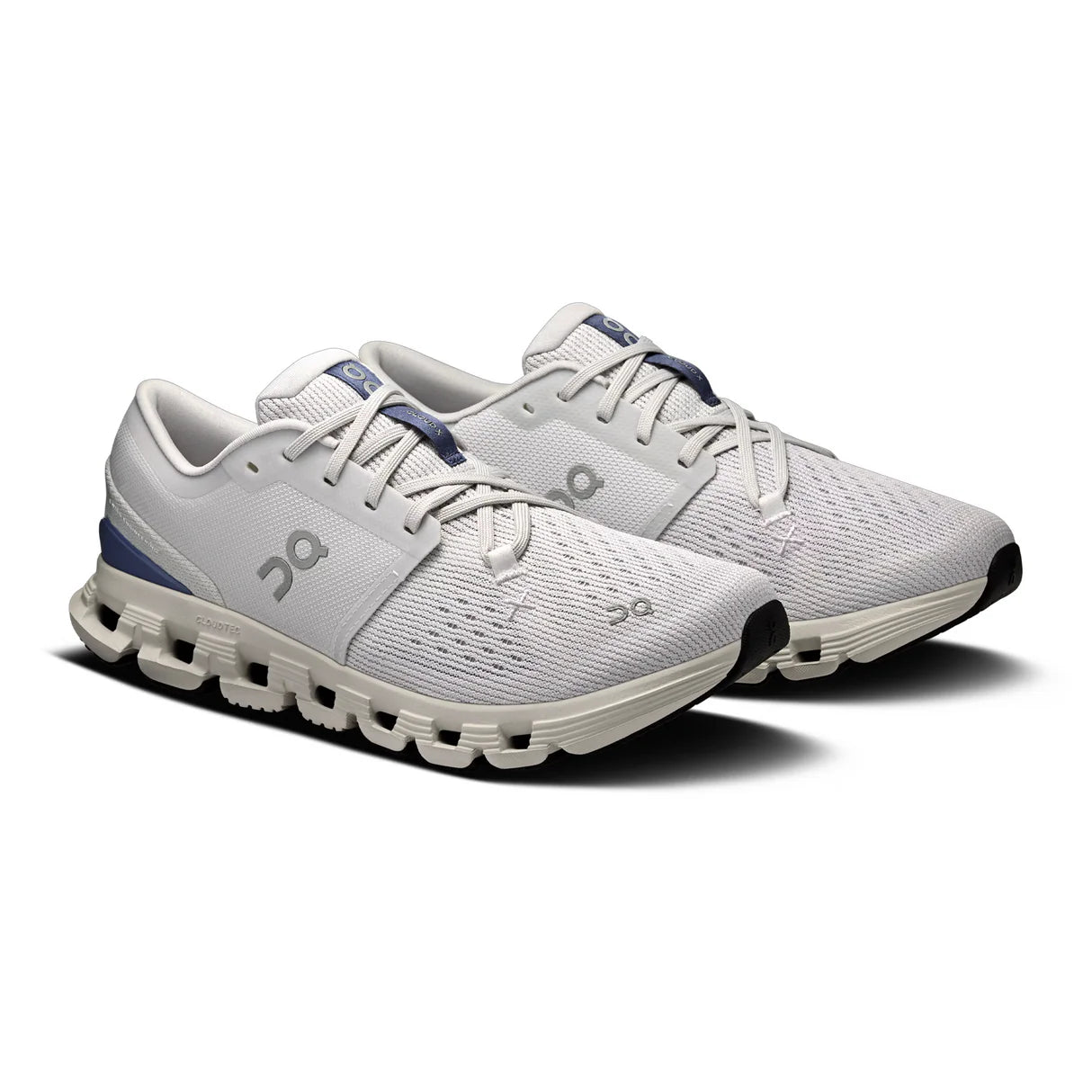 ON-RUNNING - WOMEN'S ATHLETIC SHOE CLOUD X4