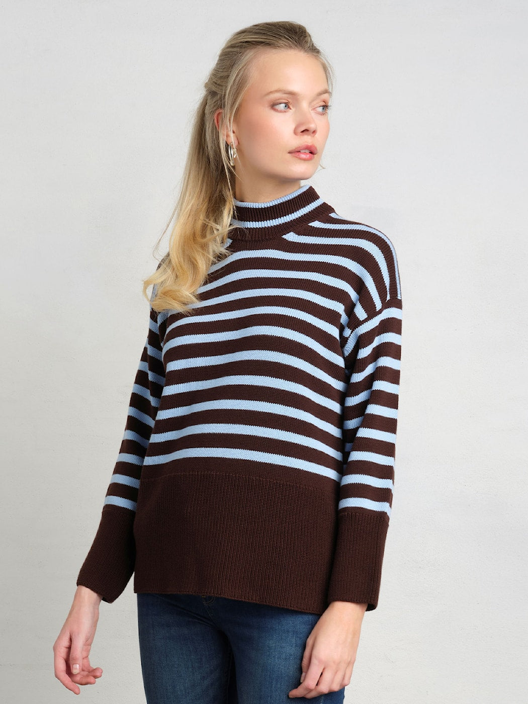 SKOVHUUS - WOMEN'S TURTLE NECK SWEATER