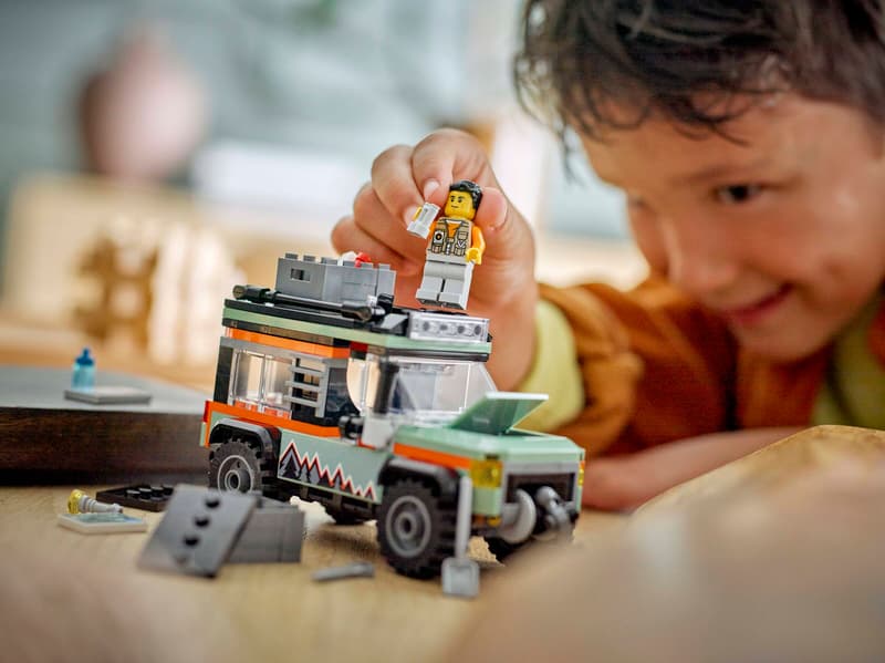 LEGO - 60447 - CITY - OFF-ROAD 4X4 MOUNTAIN TRUCK - 221PCS