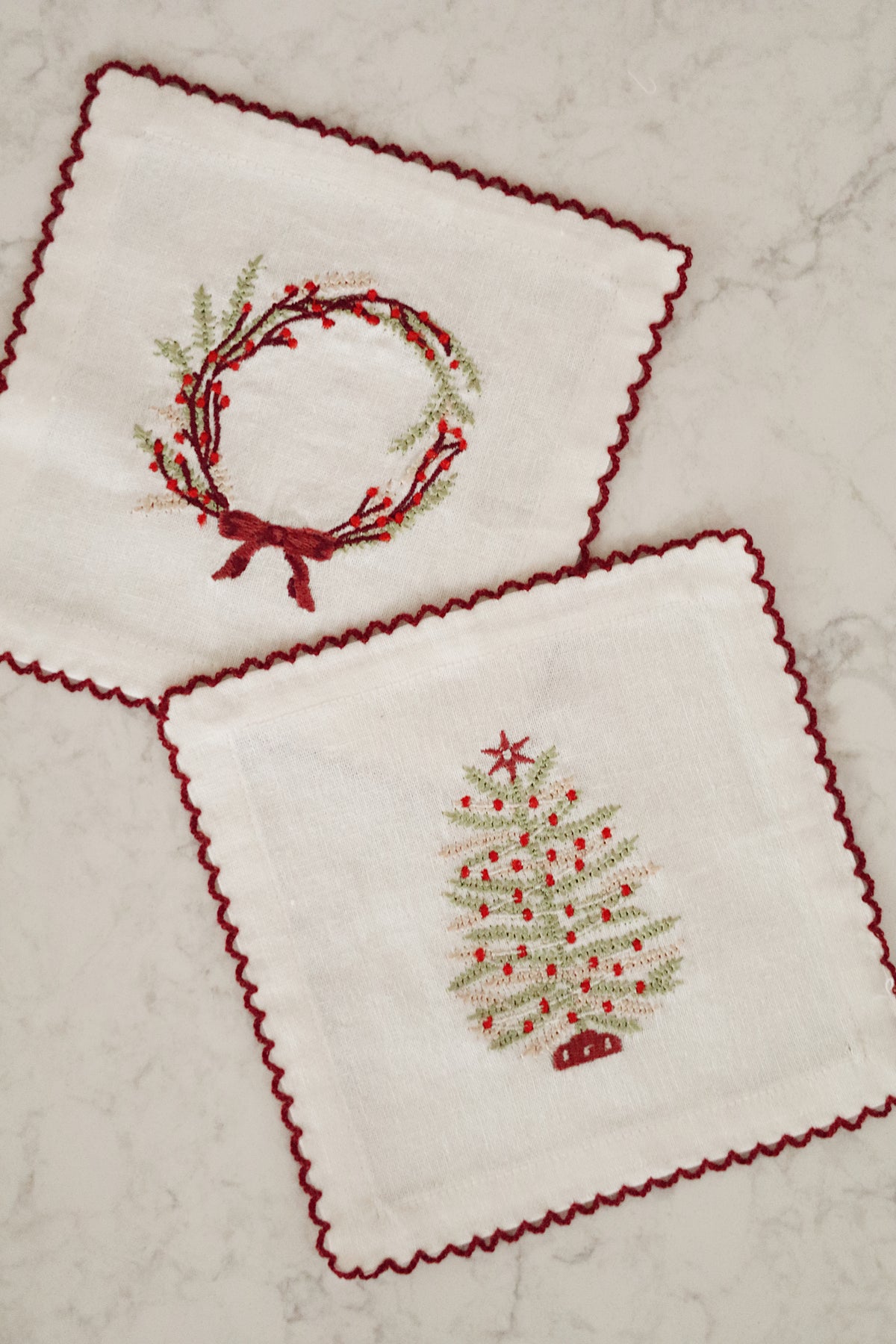 INDABA - EMBROIDERED HOLIDAY COCKTAIL NAPKINS S/4