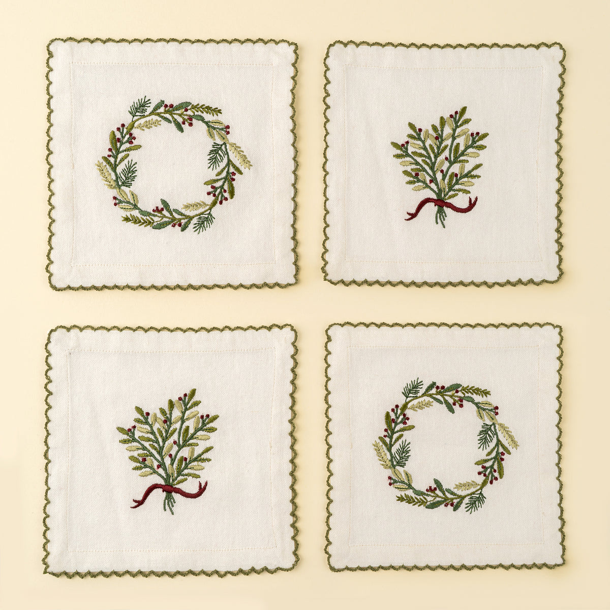 INDABA - EMBROIDERED MISTLETOE/WREATH COCKTAIL NAPKINS S/4