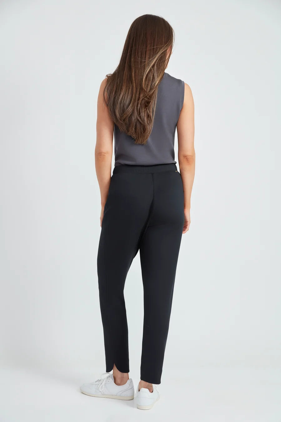 UP! - WOMEN'S SLIM LEG PANT