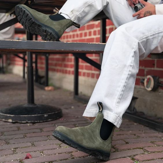 BLUNDSTONE- MEN'S 2442 CLASSICS BOOT
