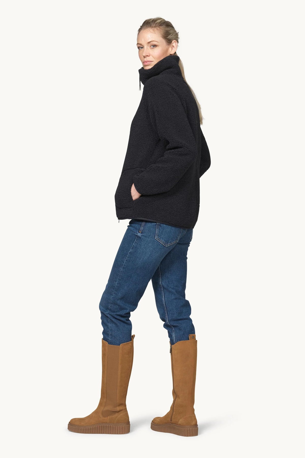 ILSE JACOBSEN - WOMEN'S SHORT FLEECE COAT