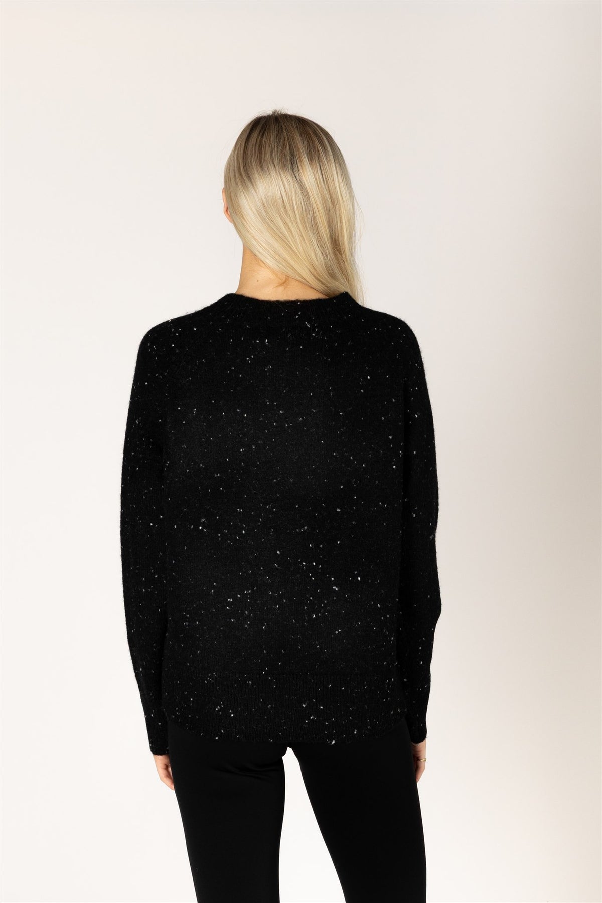 LYLA & LUXE - BRYNN HEART FLECK SWEATER