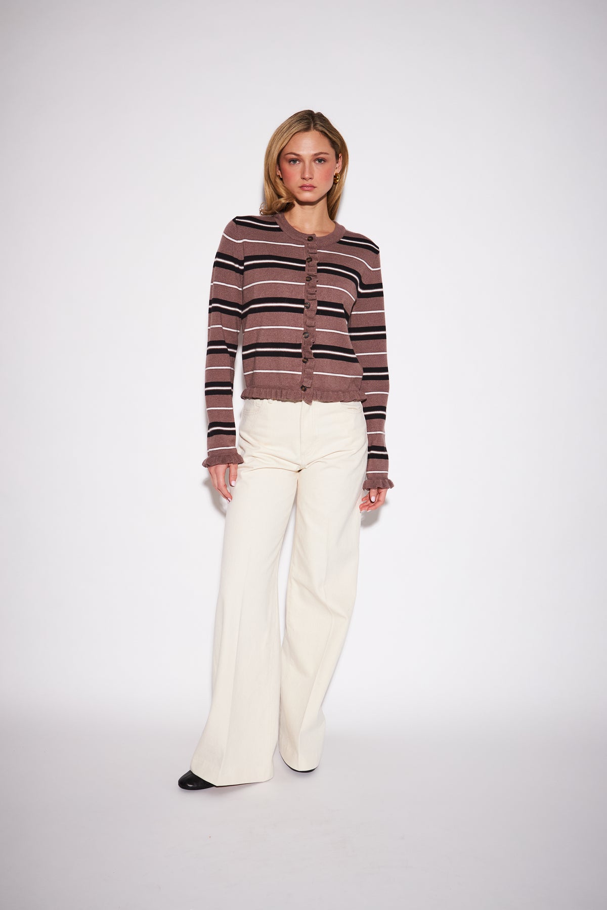 JOHN & JENN - WOMEN'S CRUE SWEATER