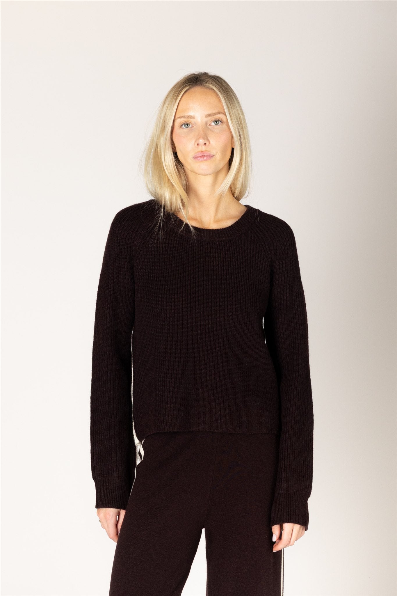 LYLA & LUXE - DANIKA ESSENTIALS RIB SWEATER
