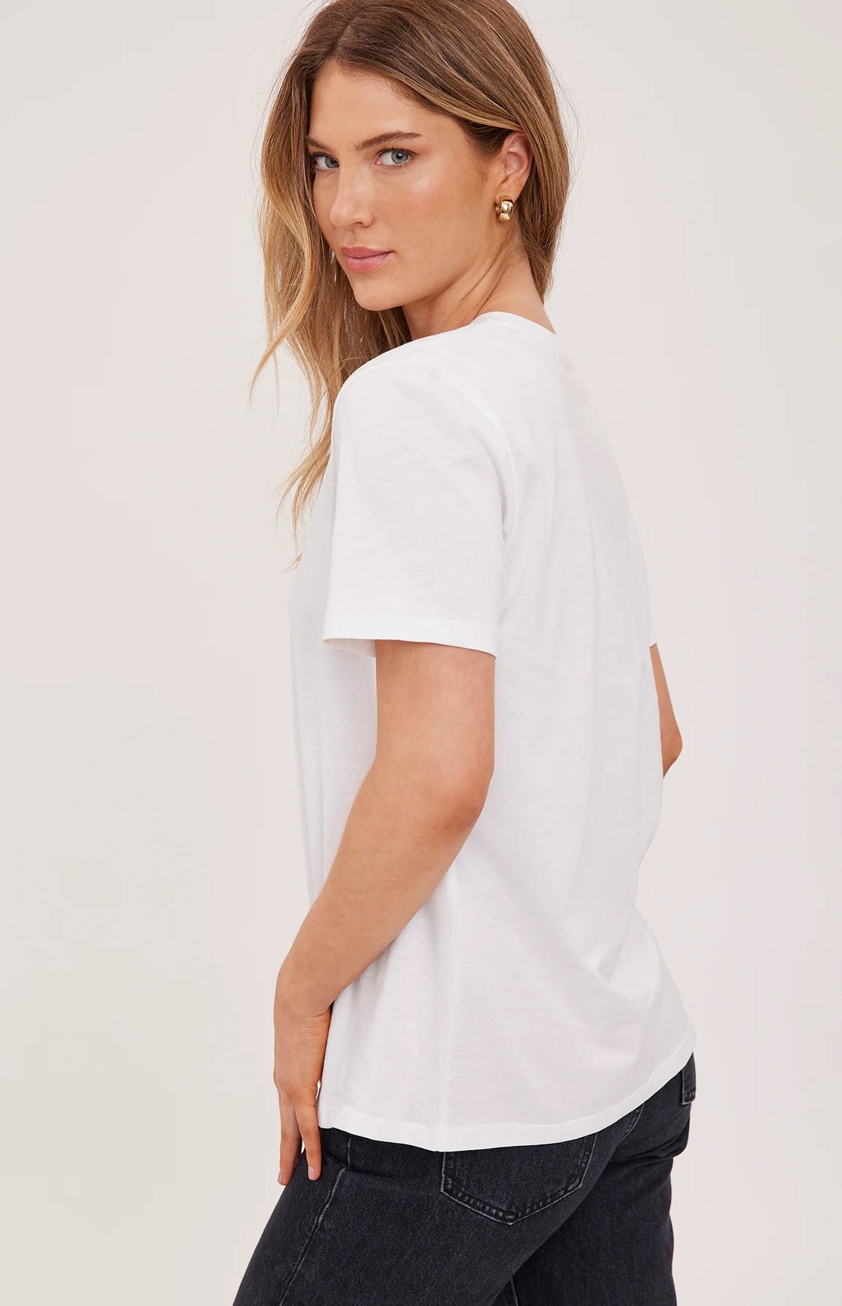 GENTLE FAWN - WOMEN'S VICTORIA TEE
