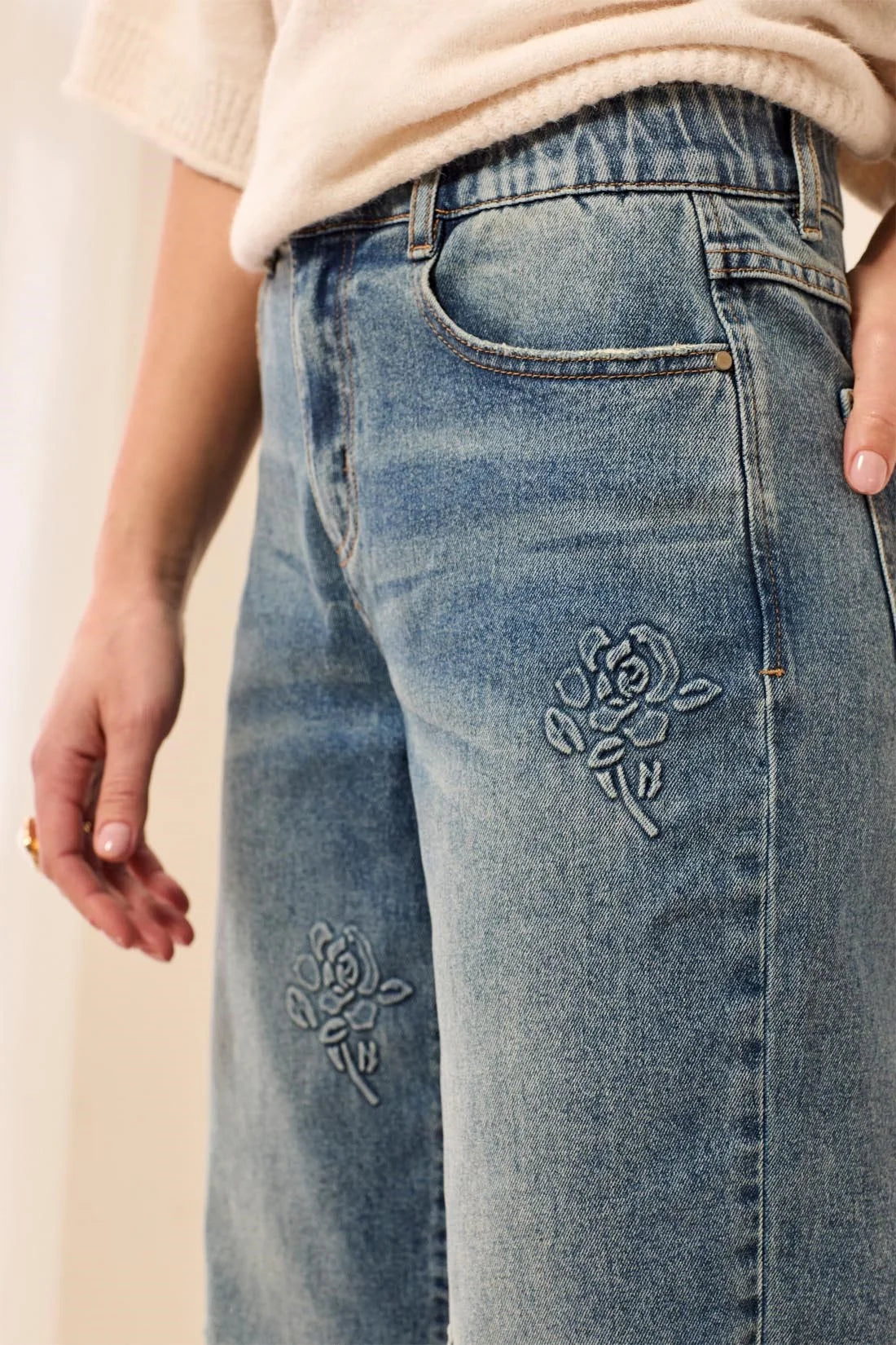 TRIBAL - SOPHIA CURVY 3D FLOWER DENIM