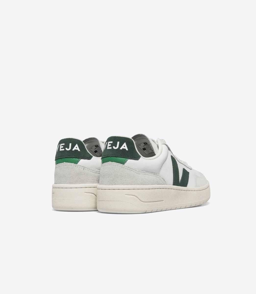 VEJA- WOMEN’S V-90 LEATHER SHOE