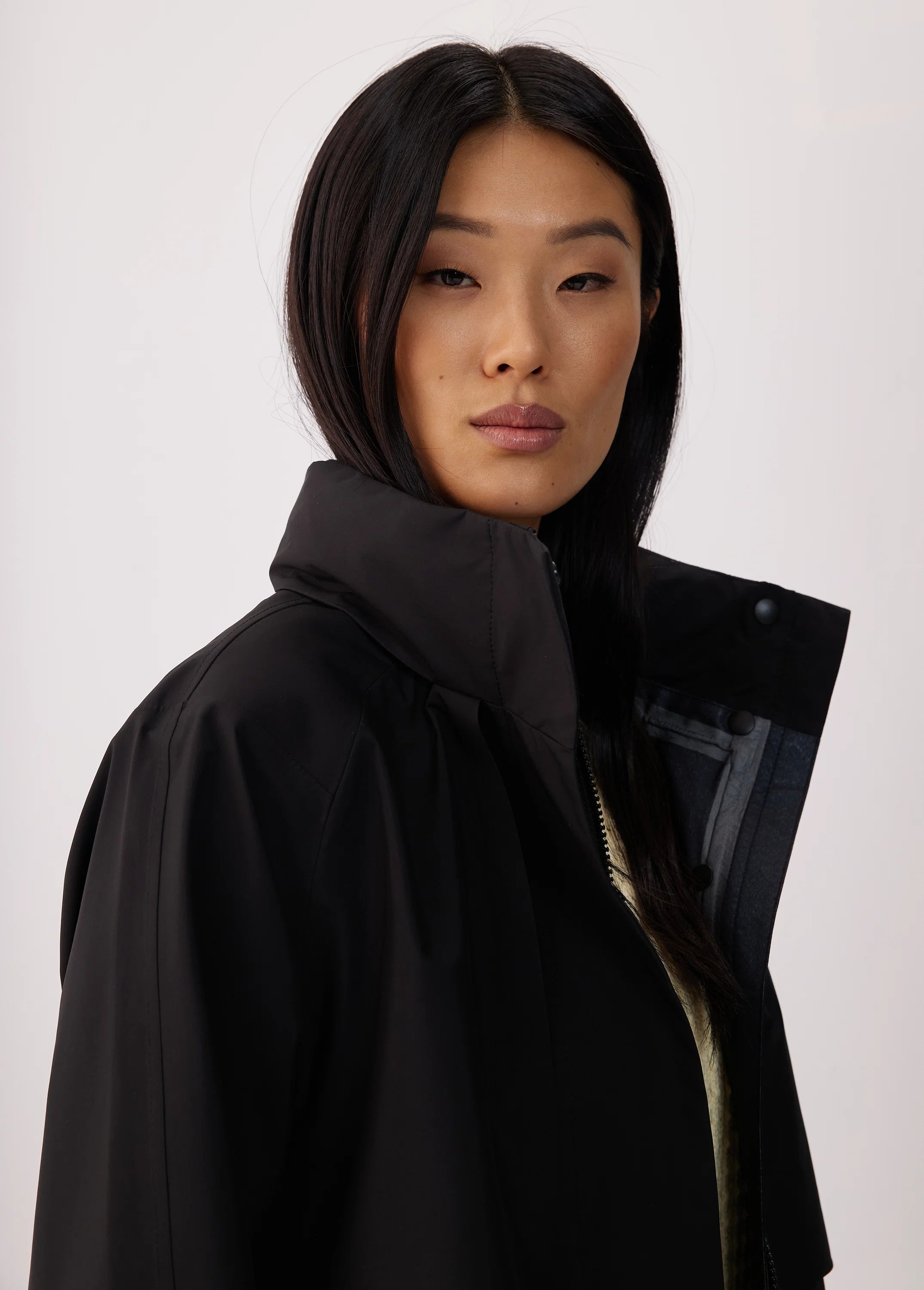 LOLE - ALIZE SHORT TRENCH COAT