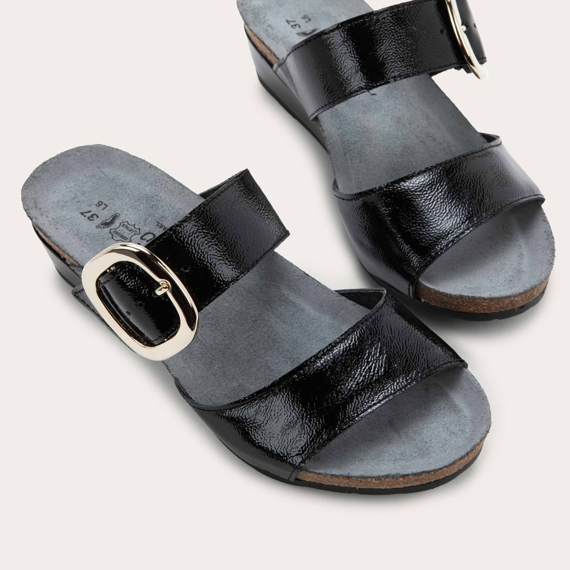 NAOT - WOMEN'S MAGIC SANDAL