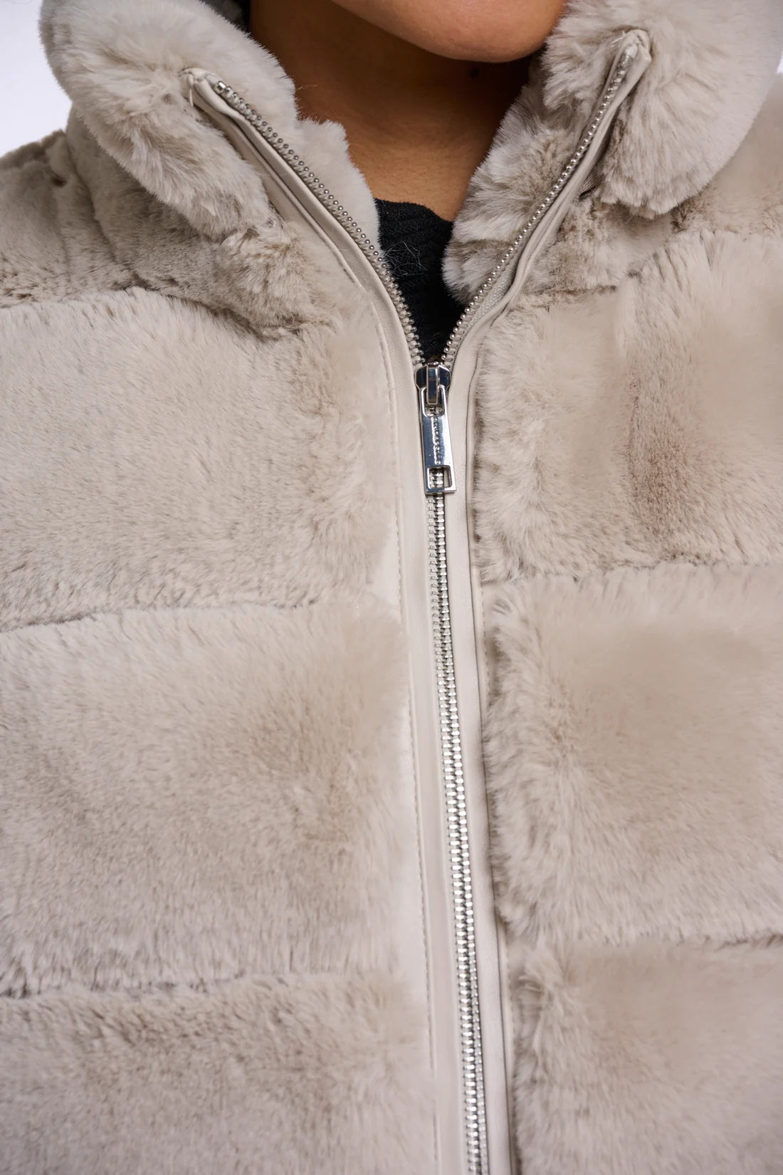 RINO & PELLE - FAUX FUR WAISTCOAT