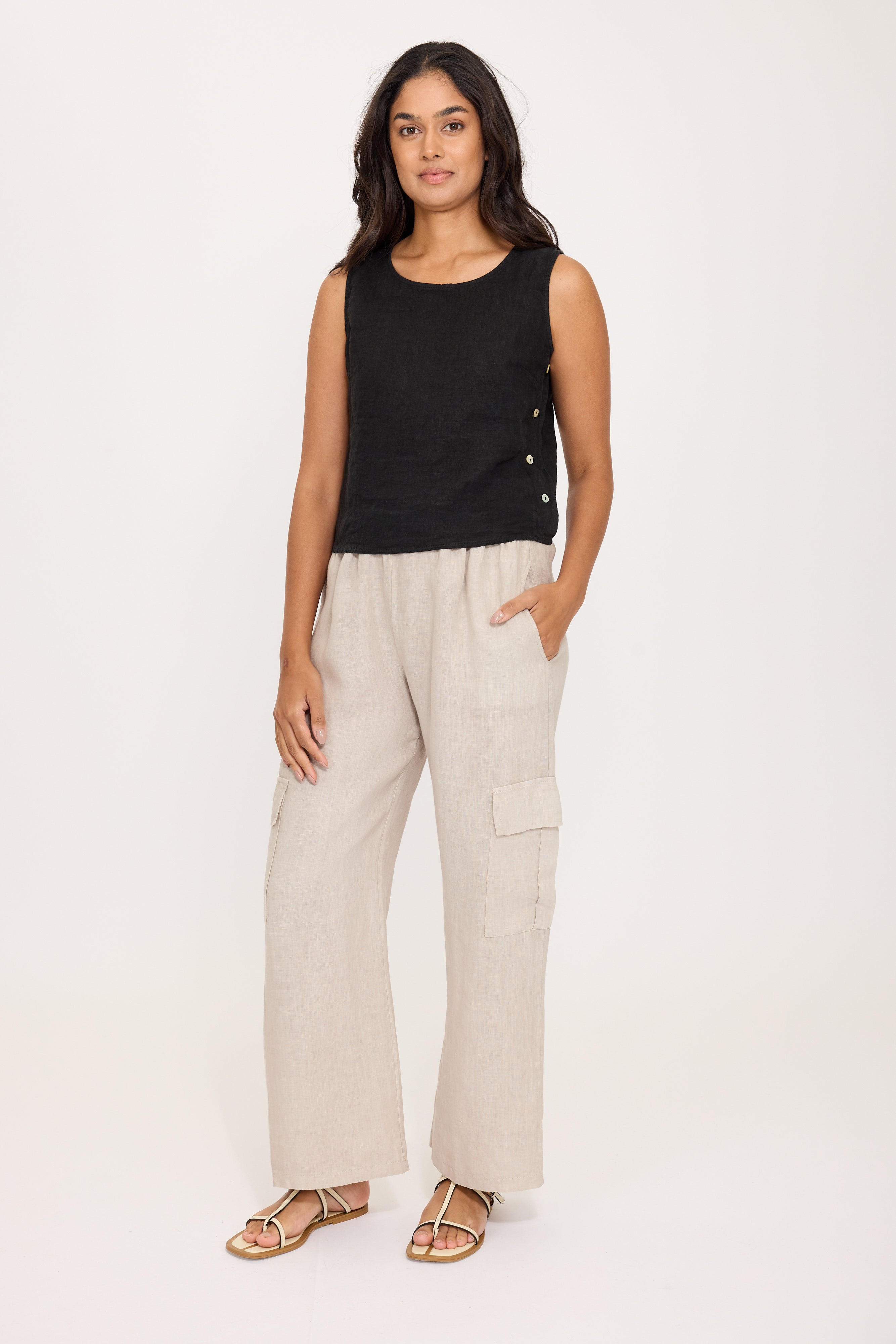 PISTACHE - SLEEVELESS LINEN TOP W/ BUTTON SIDES R-03091