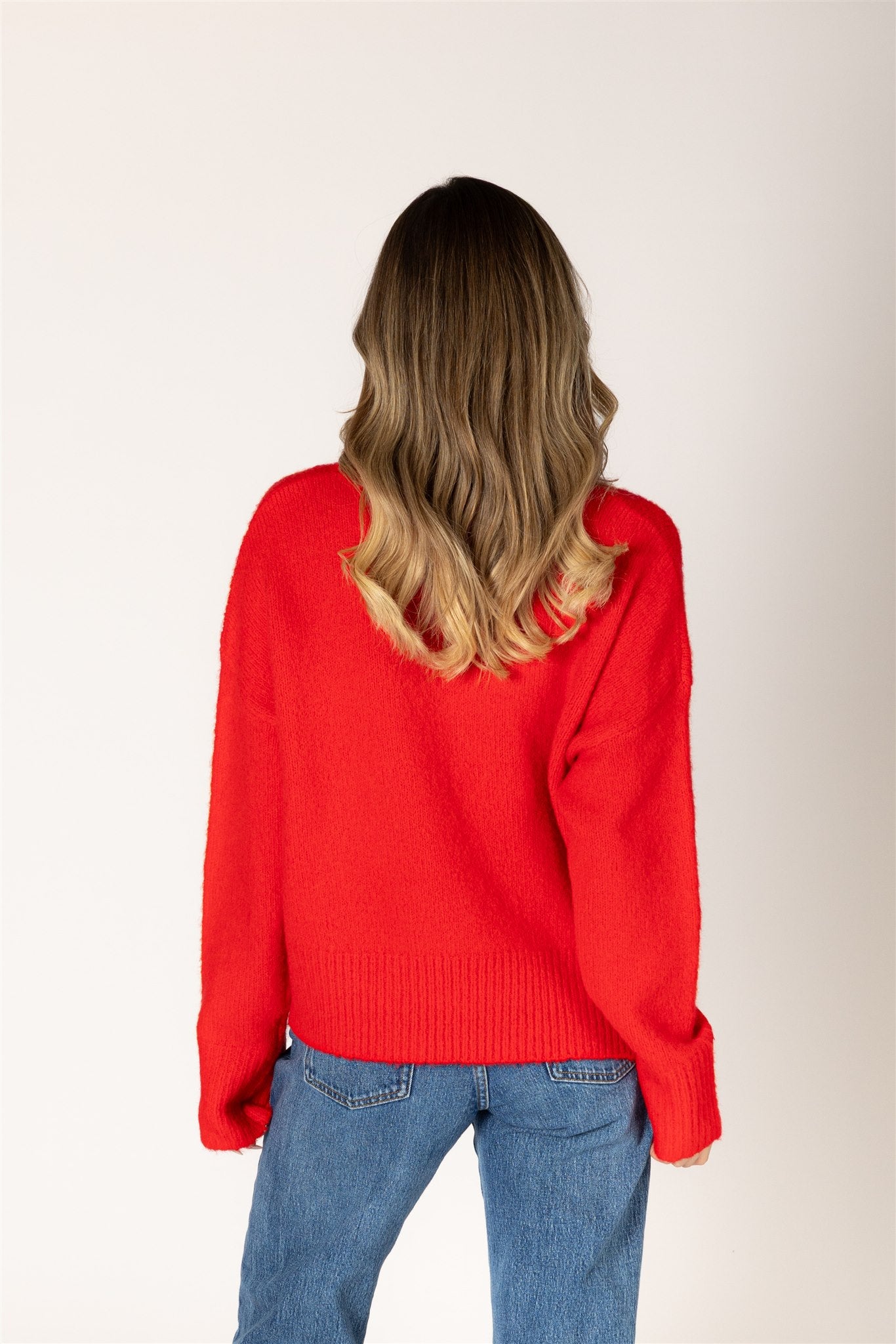 LYLA & LUXE - TIMMY MUST HAVE CREW SWEATER
