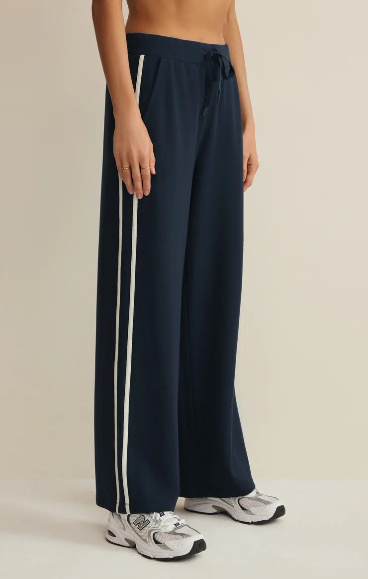 Z SUPPLY - WOMEN'S LAYOVER TRACK PANT