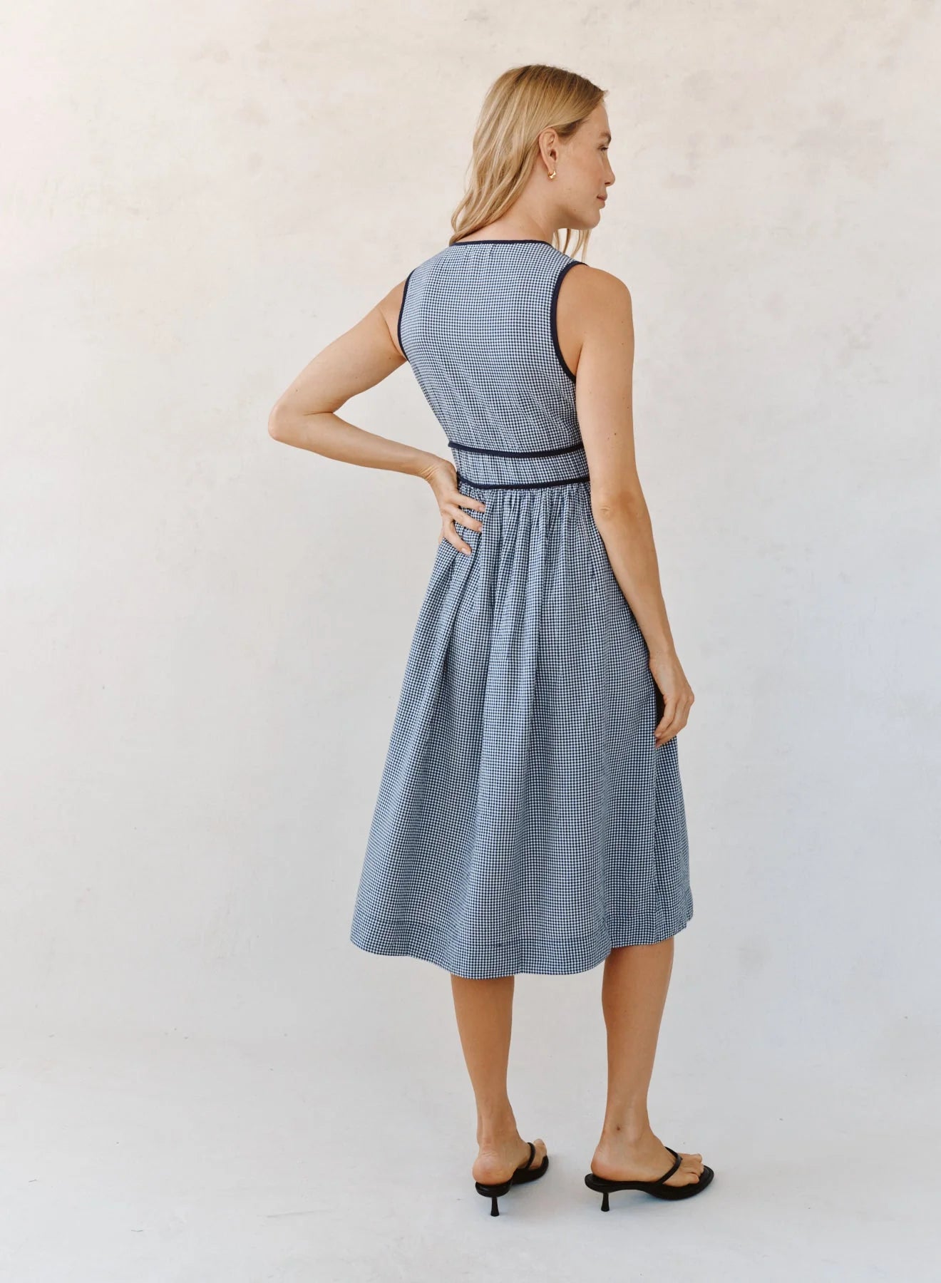 BELLA DAHL - WOMEN'S V-NECK MIDI DRESS