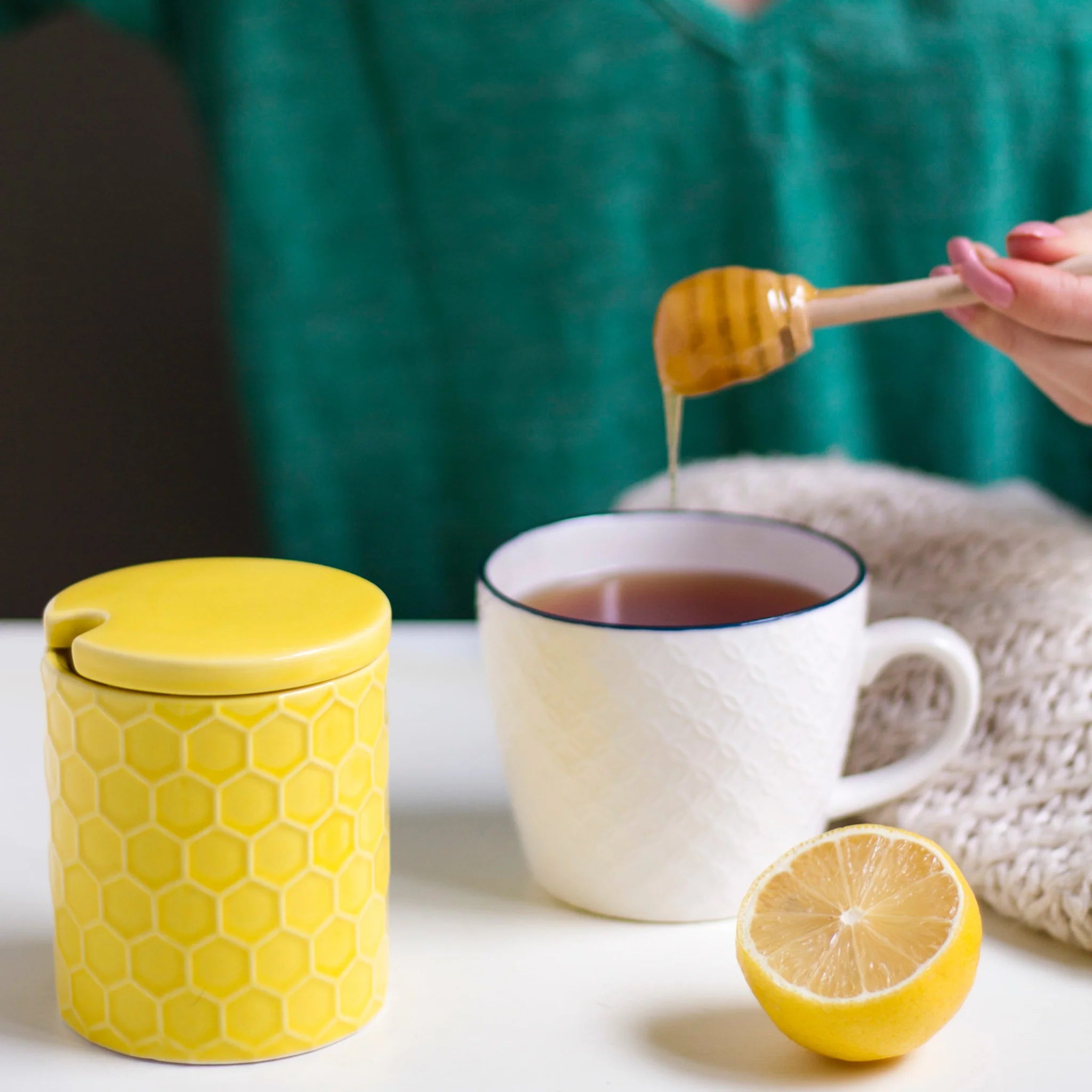 DANICA - HONEY POT HONEYCOMB
