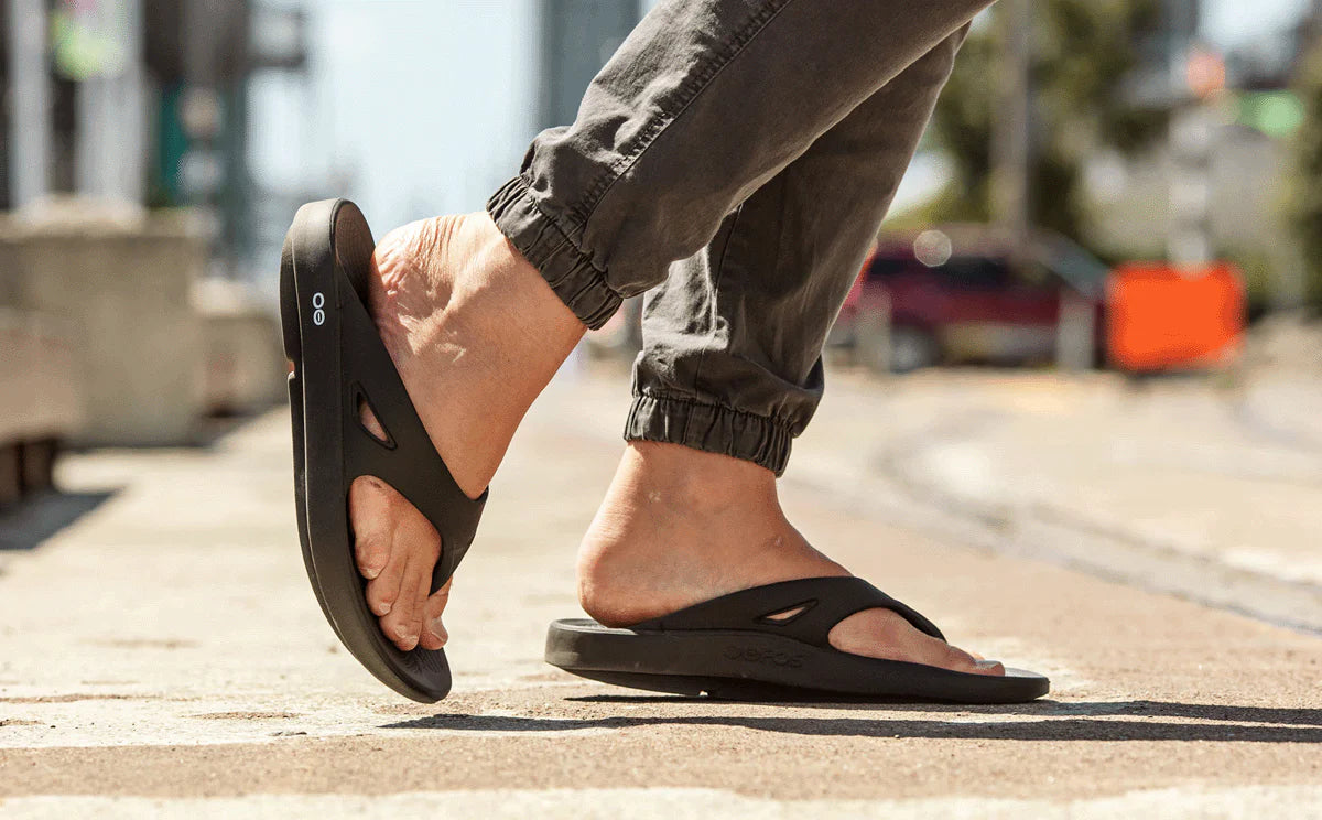 OOFOS - Men's OOriginal Thong Sandal