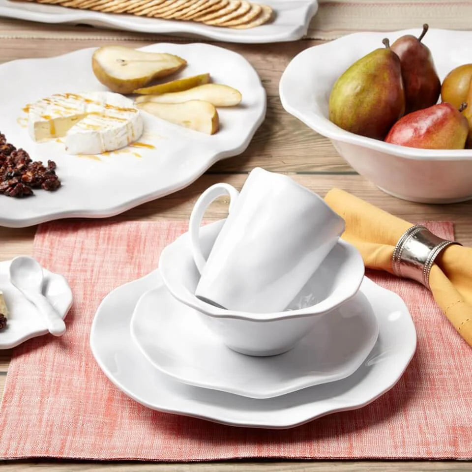 QSQUARED- RUFFLE DINNER PLATE