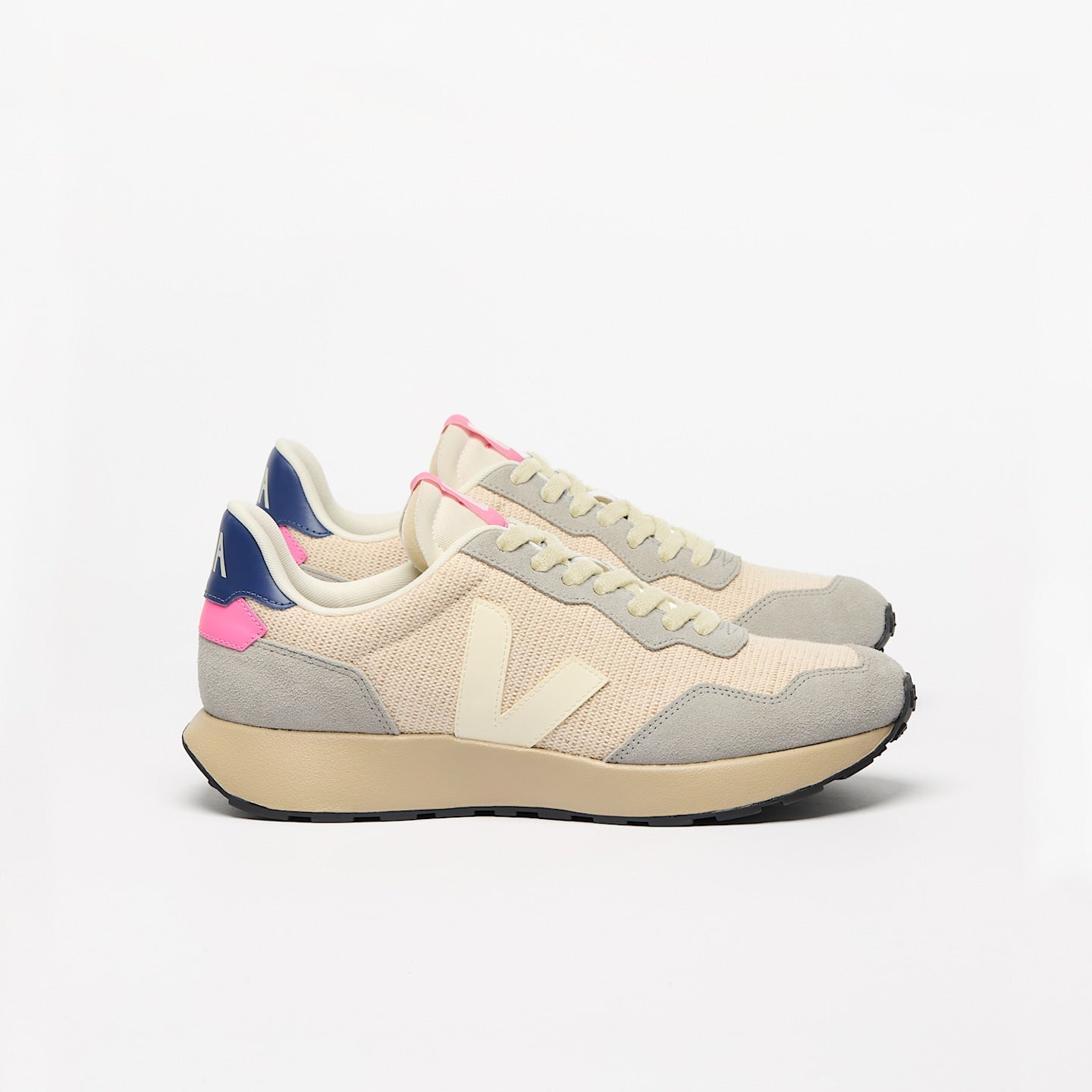 VEJA - PAULISTANA J-MESH SNEAKER