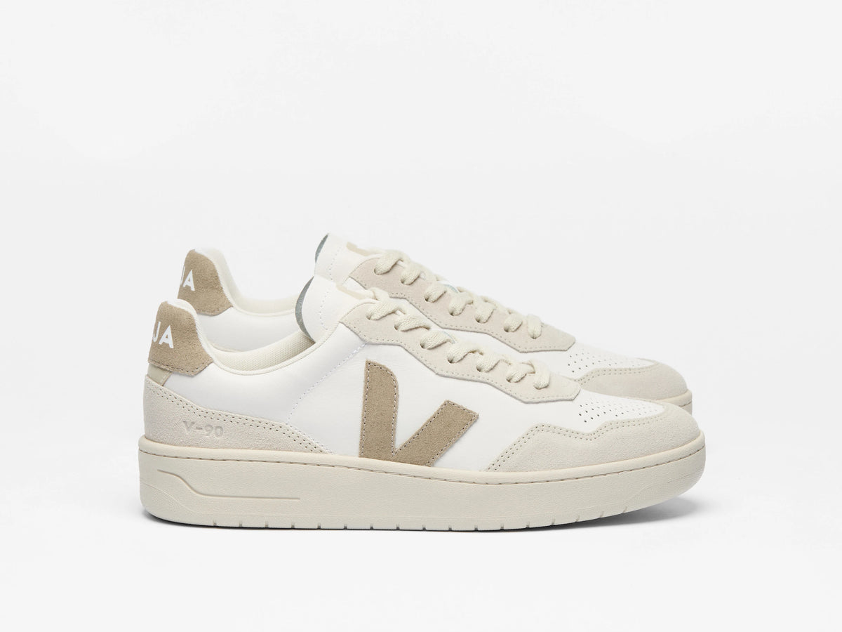 VEJA- WOMEN’S V-90 LEATHER SHOE