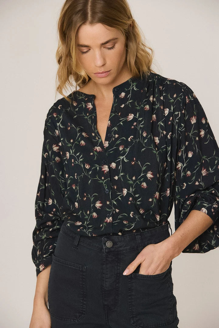 INDI & COLD - FLORAL PRINT SHIRT