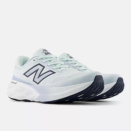 NEW BALANCE - WOMEN'S 880 ATHLETIC SHOE