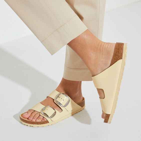 BIRKENSTOCK- WOMEN'S ARIZONA BIG BUCKLE HIGH SHINE SANDAL