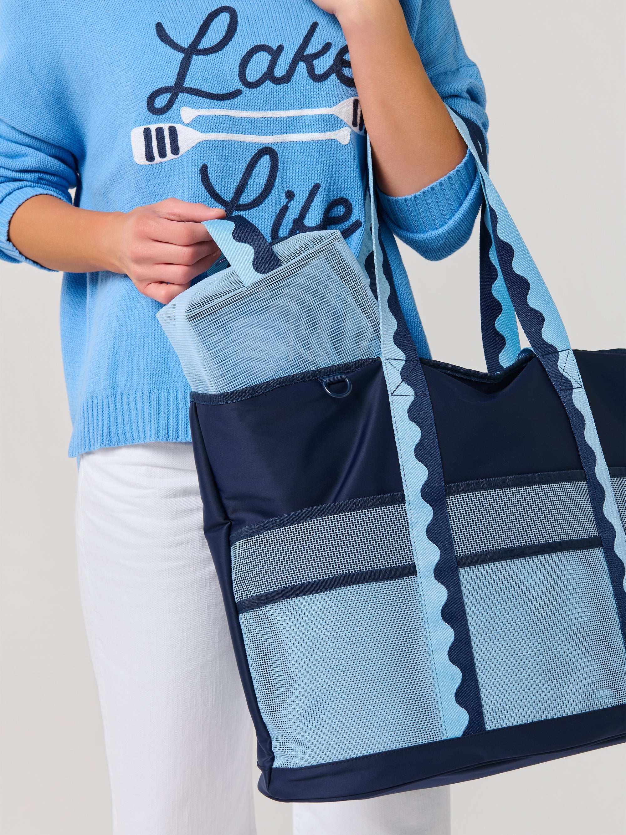SHIRALEAH - CAMDEN NEOPRENE TOTE