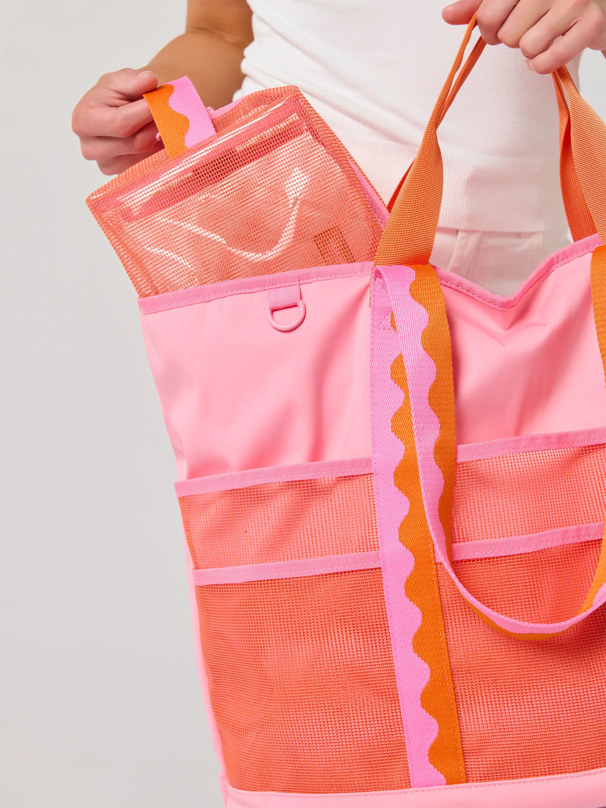 SHIRALEAH - CAMDEN NEOPRENE TOTE