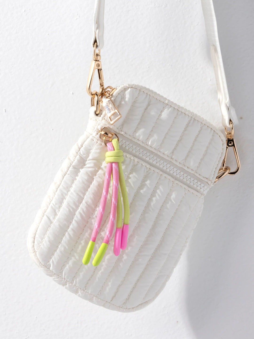 SHIRALEAH- LOGAN PHONE HOLDER