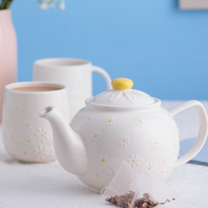 PRICE & KENSINGTON - DAISY 6-CUP TEAPOT