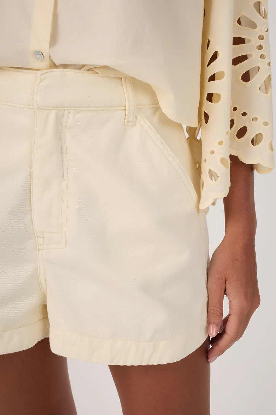 DRESS TO - WOMEN'S COTTON TWILL SHORTS