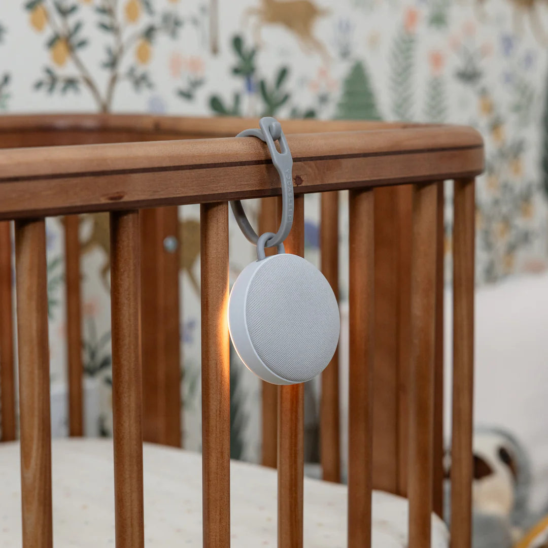 YOGASLEEP - HUSHH 2 TRAVEL SOUND MACHINE + NIGHT LIGHT