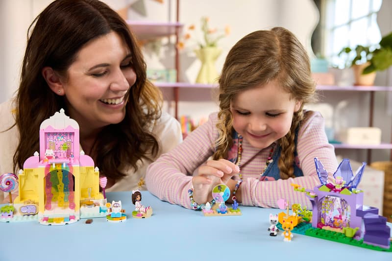 LEGO - 11205 - GABBY'S DOLLHOUSE - SWEET TREAT
MOUNTAIN & KITTY GARDEN - 263PCS - F25