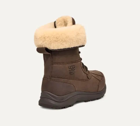UGG- WOMEN'S ADIRONDACK Lll DISTRESSED WINTER BOOT