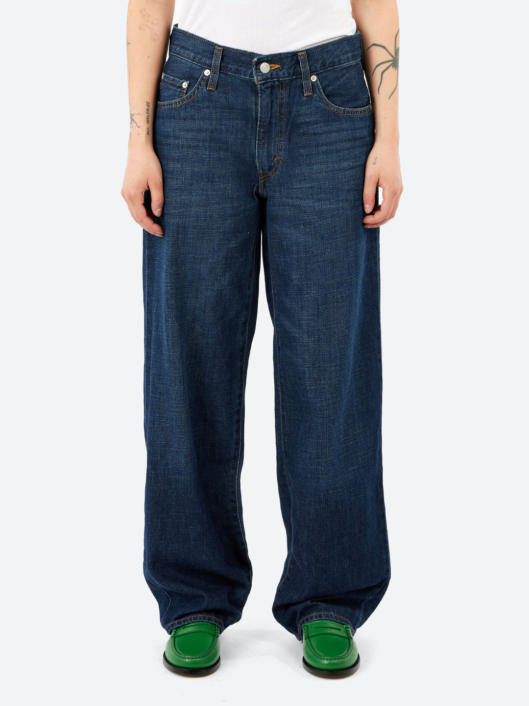 LEVI - WOMEN'S BAGGY DAD JEANS
