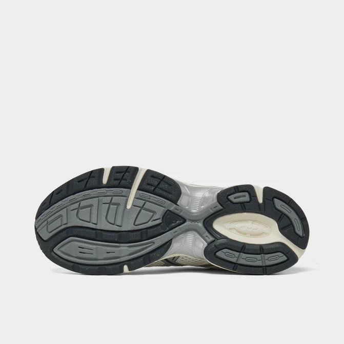 ASICS- WOMEN'S GEL-1130 ATHLETIC SHOE