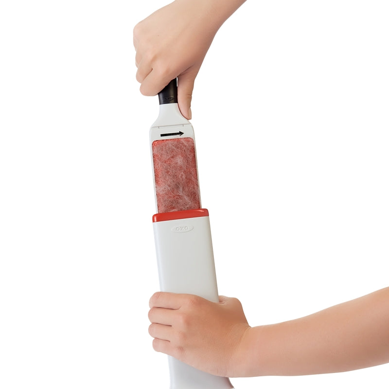 OXO - FURLIFTER FURNITURE BRUSH