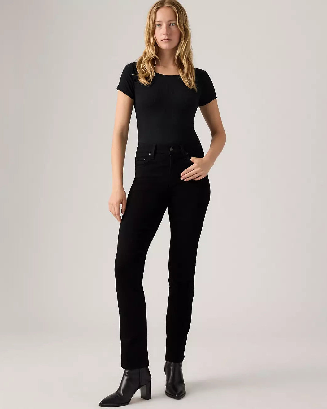 LEVI - WOMEN'S 724 HIGH RISE STRAIGHT PANT 